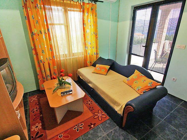 Apartmani Zute Račišće Exteriör bild